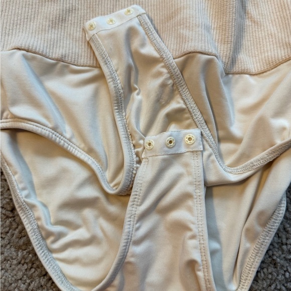 Princess Polly Cream Bodysuit - Picture 3 of 5
